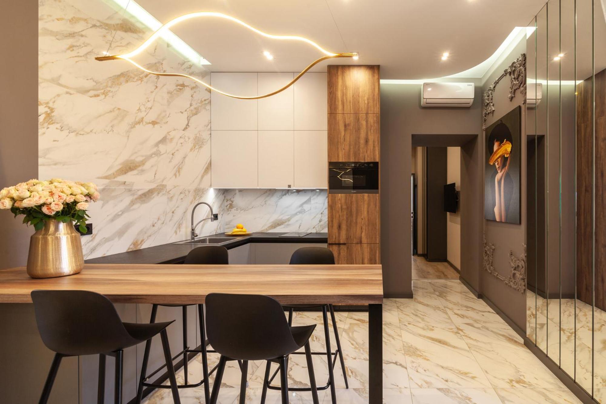 Royal On Gorodotska 33 Street Apartment